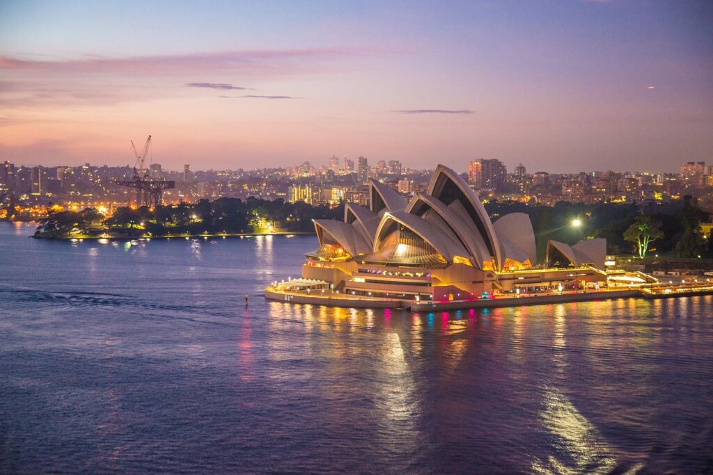 Opera house Australia Visit Spot